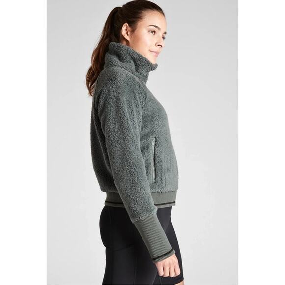 Athleta Tugga Sherpa Fleece Crop Jacket Bali Green Athleisure Outdoor Size Small - Picture 14 of 14